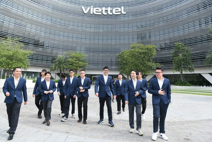 Đội thi Công ty An ninh mạng Viettel (VCS) là một trong mười tập thể được vinh danh Viettel's Stars 2023 Đội thi Công ty An ninh mạng Viettel (VCS) là một trong mười tập thể được vinh danh Viettel's Stars 2023