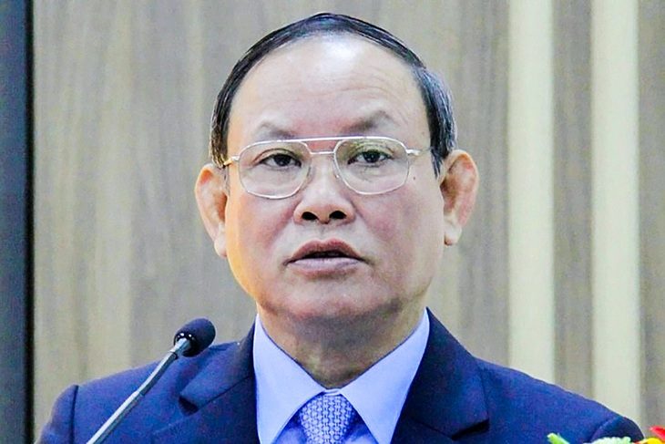 Chi tiết những lần cựu chủ tịch Nhà xuất bản Giáo Dục Việt Nam nhận hối lộ trong phòng làm việc - Ảnh 1. Chi tiết những lần cựu chủ tịch Nhà xuất bản Giáo Dục Việt Nam nhận hối lộ trong phòng làm việc - Ảnh 1.